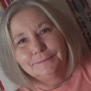 Meet your Posher, Juanita